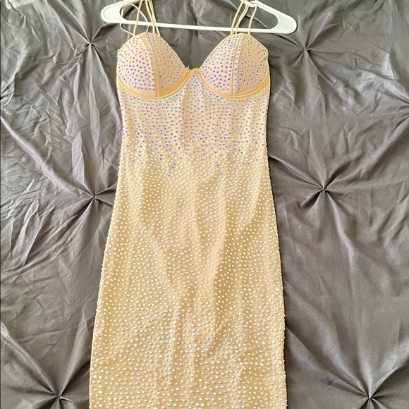 Dresses & Skirts - Party dress